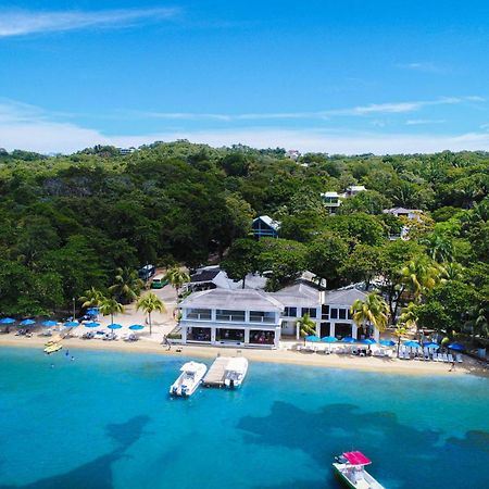Luna Beach Luxury Boutique Beach Front Resort Jobs Bight Экстерьер фото