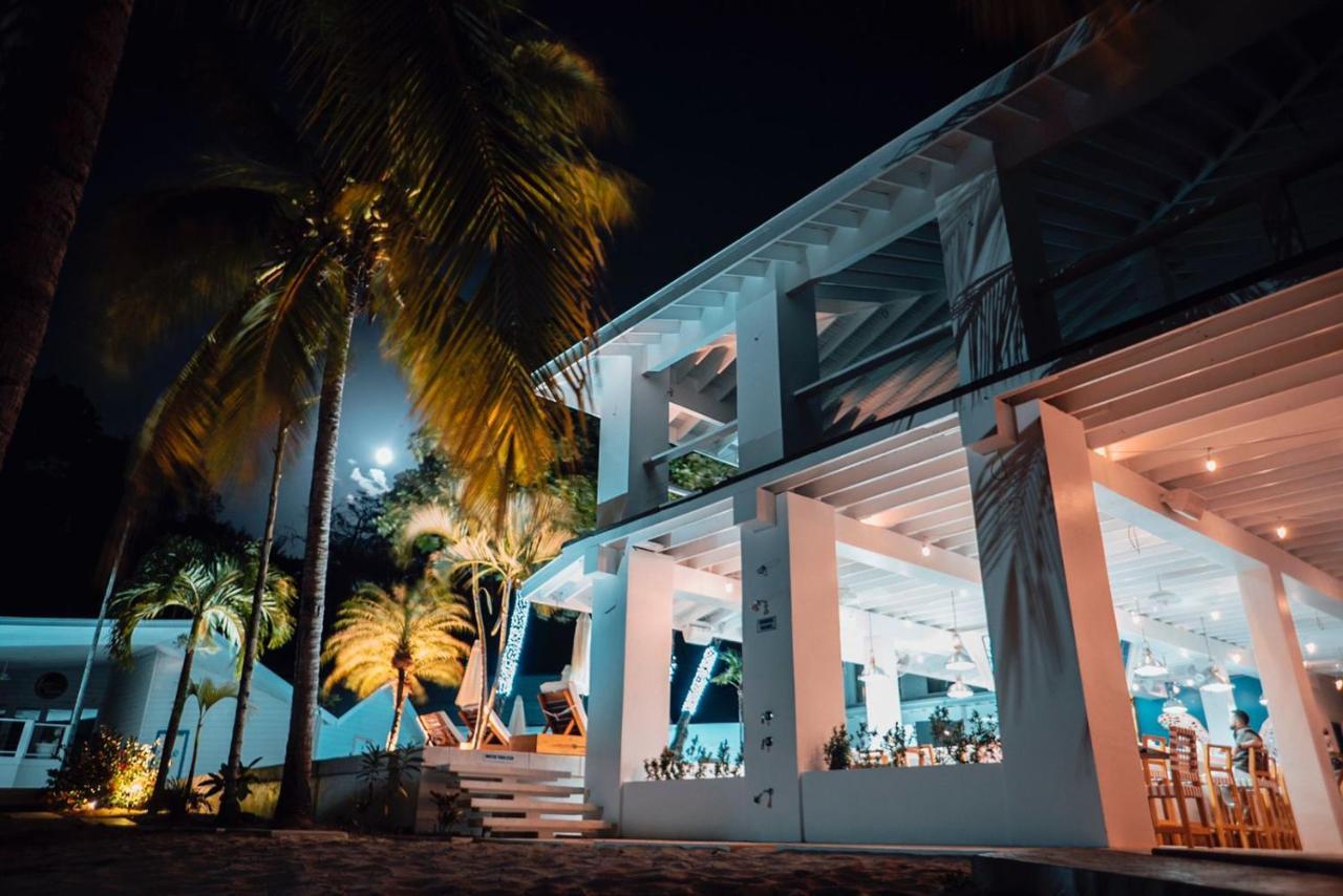 Luna Beach Luxury Boutique Beach Front Resort Jobs Bight Экстерьер фото