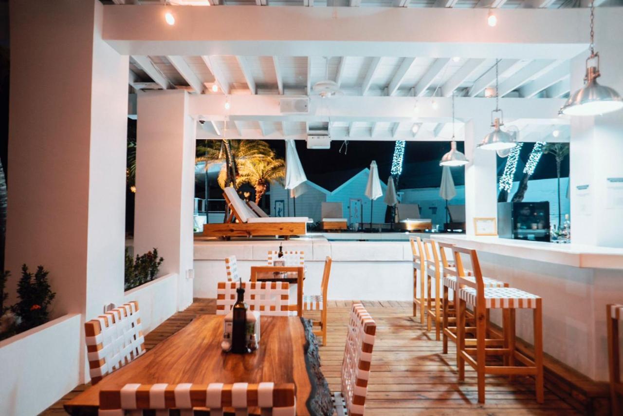 Luna Beach Luxury Boutique Beach Front Resort Jobs Bight Экстерьер фото